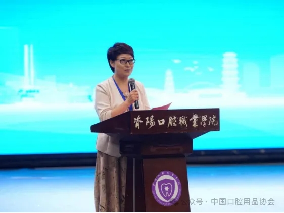 68bfcf15b6294.jpg 校园科普 + 行业研讨双轨并行 凝聚口腔健康守护力量-3.jpg